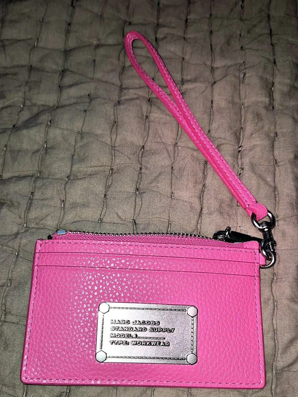 Marc Jacobs Keychain Zip Wristlet Wallet in Pink
